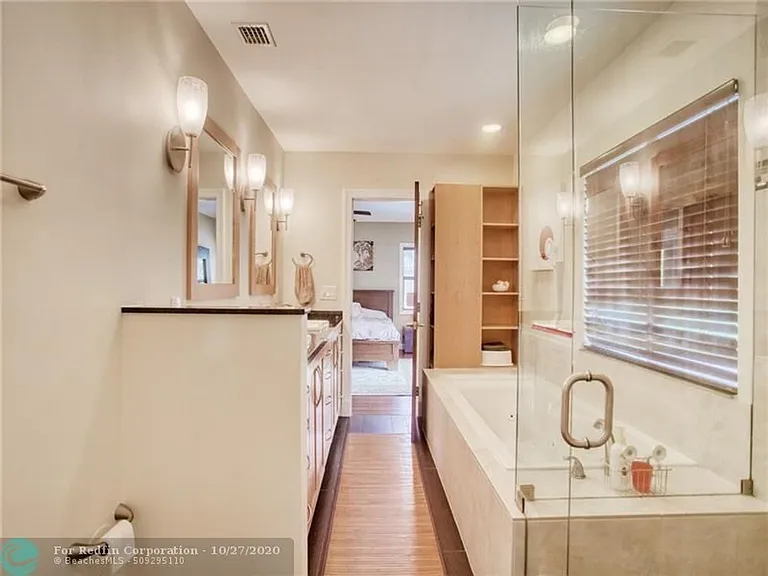 521 N Victoria Park Rd — Photo 13