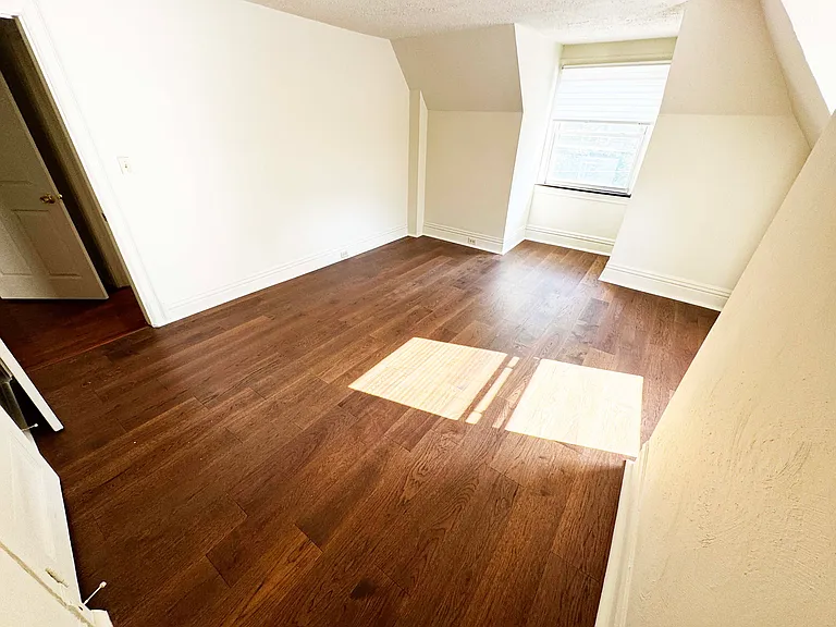 5501 Black St #3 — Photo 10