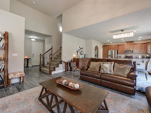 5th image of 3033 Beardsley Way