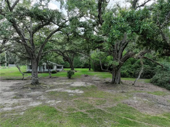 30647 Pea Ridge Rd, Albany, LA 70711