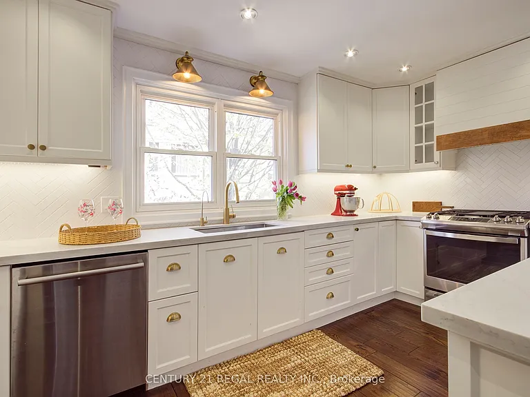 48 Michener Ct — Photo 21