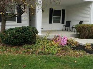 5049 Shannonbrook Dr, Columbus, OH 43221