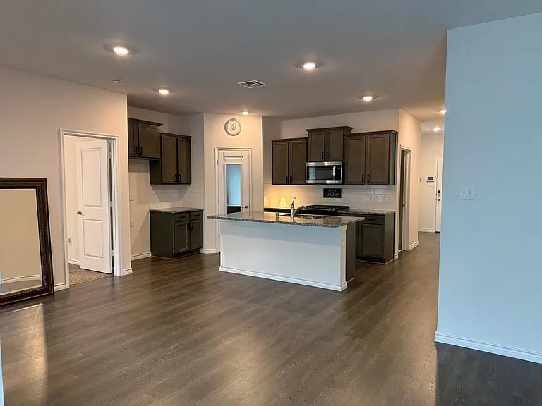 1412 Chestnut Cove Dr — Photo 8