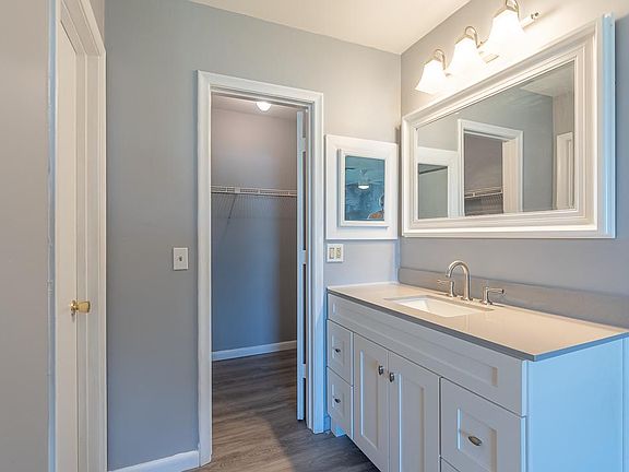 5th image of 1061 Orange Ter APT 203