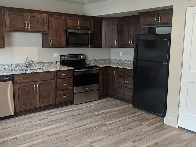 966 W Georgia Dr #10 — Photo 5