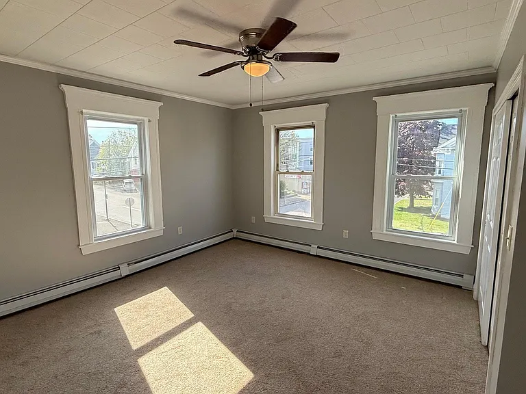 152 Pearl St #2 — Photo 15