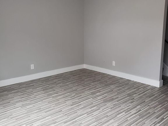 2nd image of 1372 E Tanners Creek Dr APT 7