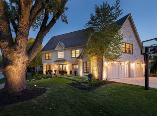 332 Tanoak Ln, Naperville, IL