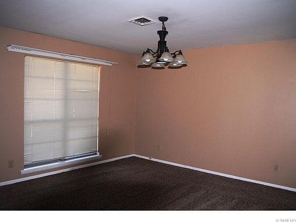 2nd image of 1532 Pineywood Dr