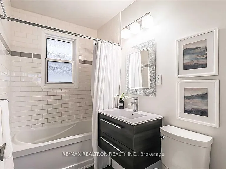 917 Henry St — Photo 19