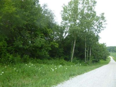 600 283rd St, Viola, IL, 61486