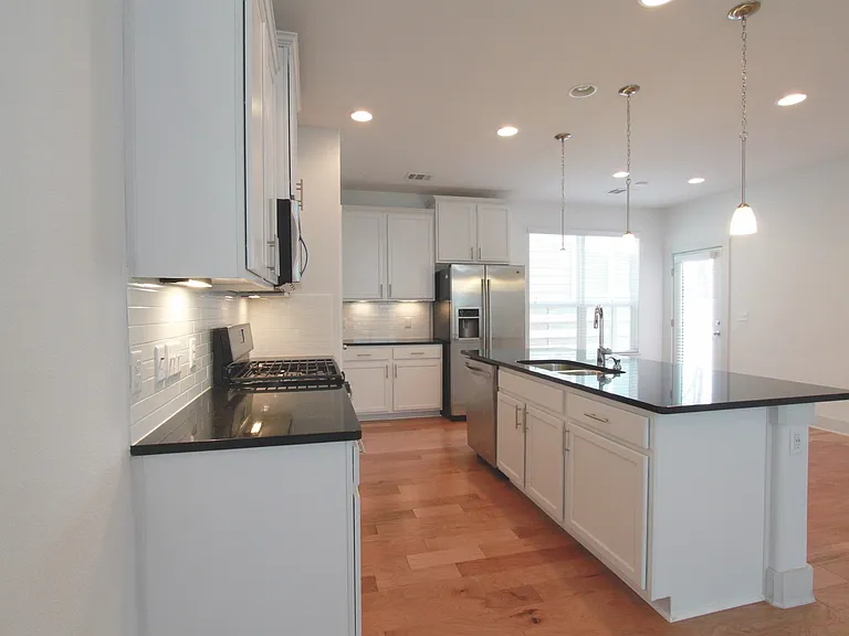 1507 Homespun Rd — Photo 12