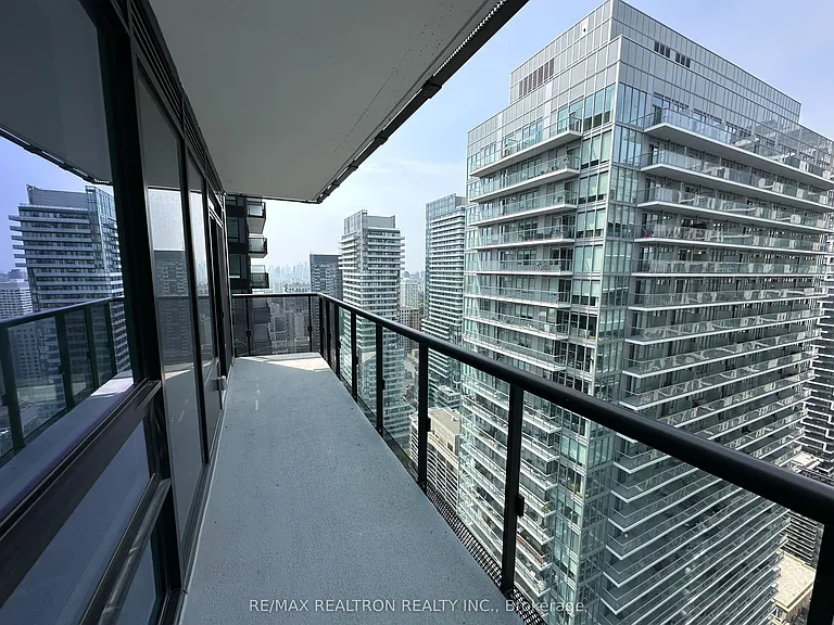 117 Broadway Ave #3202 — Photo 8