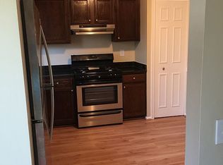 3229 Tayloe Ct, Herndon, VA 20171