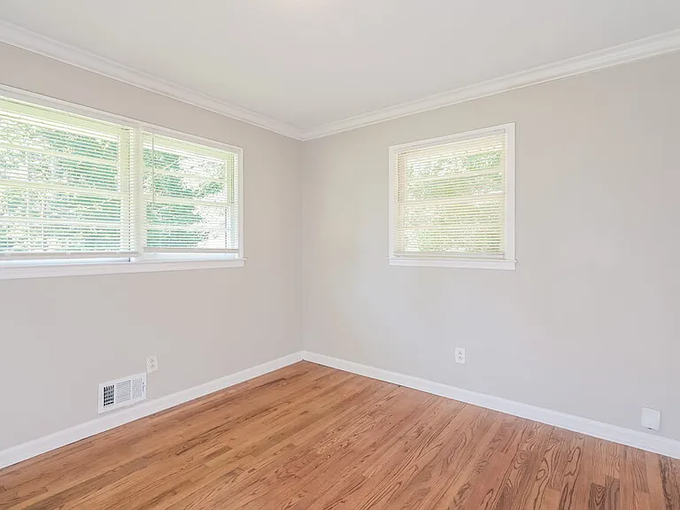 43 Pool Cir — Photo 12