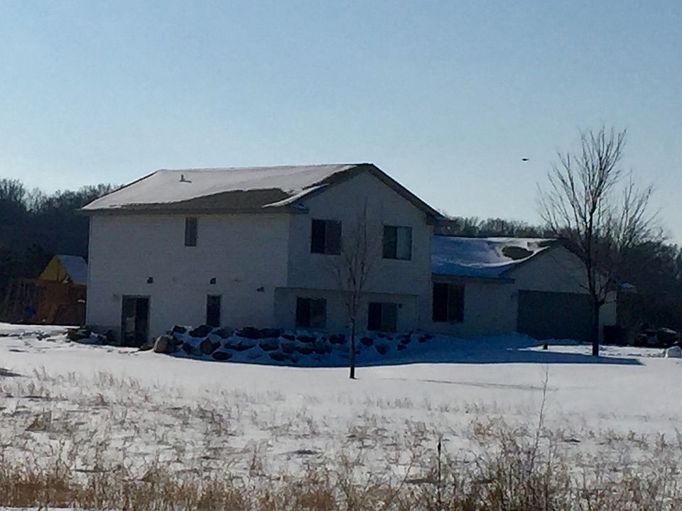 1st image of 901 162nd Ave
