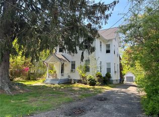 6493 Main St, Trumbull, CT 06611