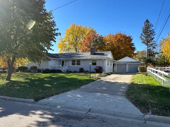 505 S Jackson St, Morrison, IL 61270