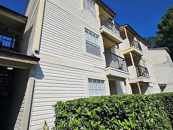 5th image of 1940 Lake Atriums Cir APT 106