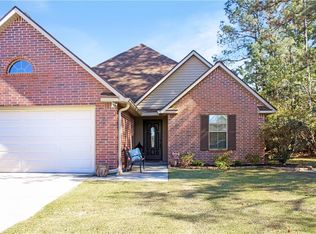 40016 Sugarberry Dr, Ponchatoula, LA 70454