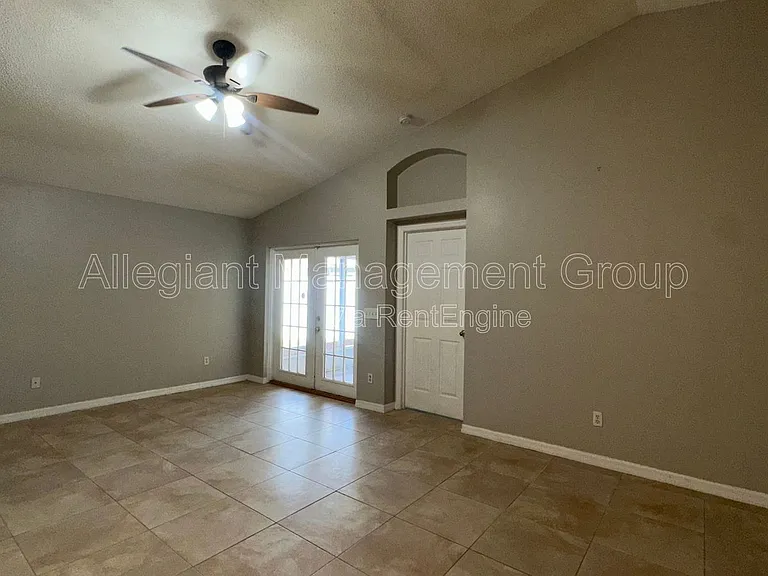 2429 Sapier Ct — Photo 4