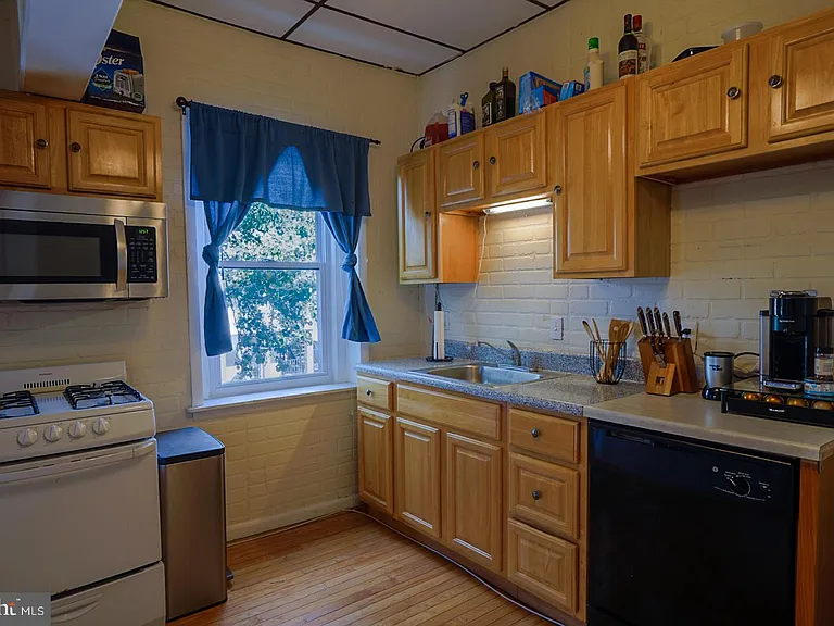1501 Light St #2 — Photo 5