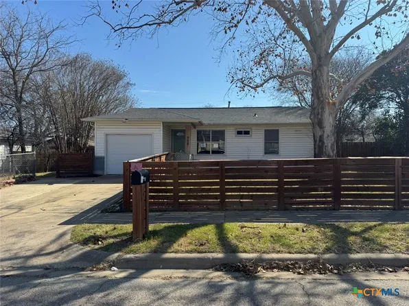 904 Houston St, Killeen, TX 76541