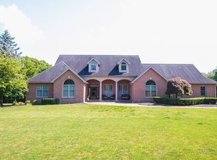300 Acorn Ln, Prospect, PA 16052