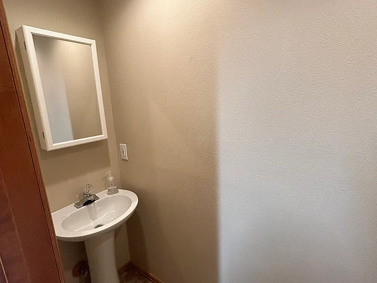 1405 Coolcrest Dr — Photo 13