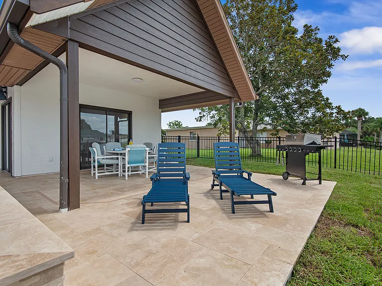 10 Castle Ct — Photo 11