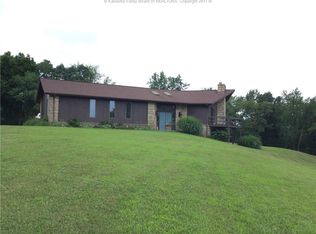 7397 Kellys Creek Rd, Charleston, WV 25312