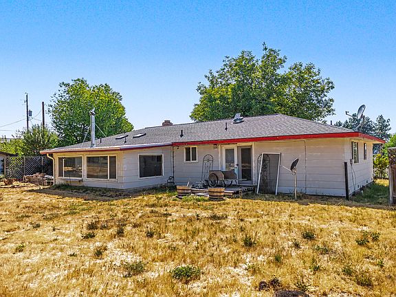 4th image of 135 Leach Dr