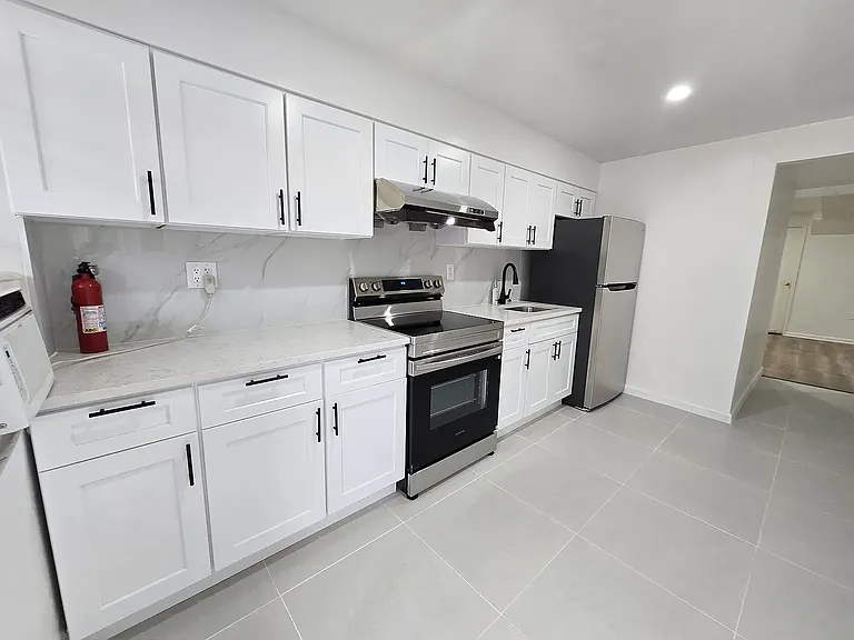 30-79 46th St #1R — Photo 4