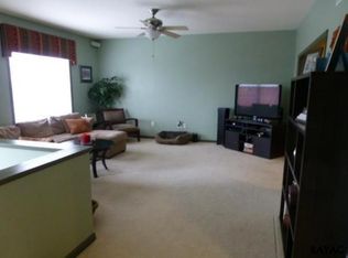 610 Woodside Rd, York, PA 17406