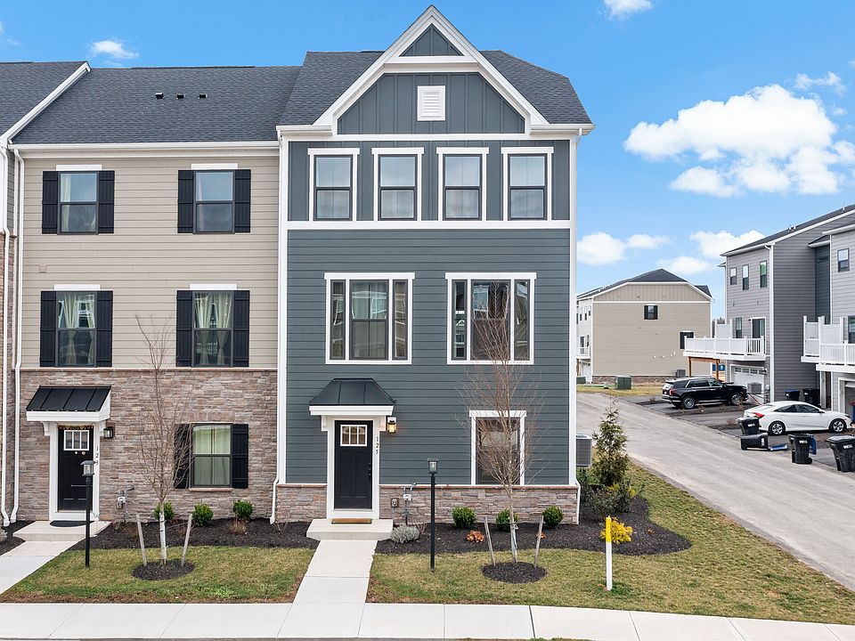 1st image of 125 Mossy Oak Dr