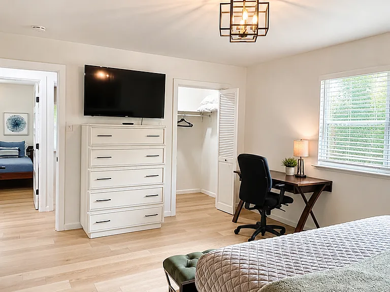 1705 Cricket Hollow Dr — Photo 10