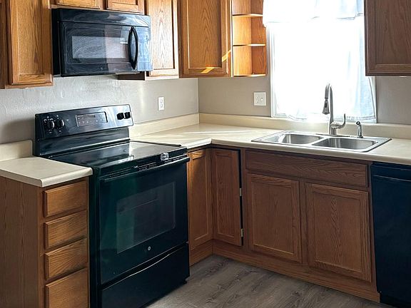 5th image of 303 N Henderson St