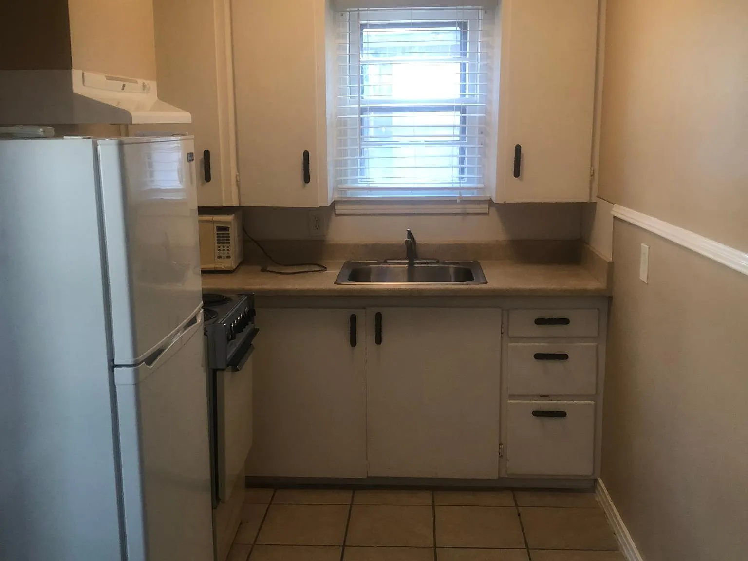 Studio, 325 sqft, $750 — Photo 2
