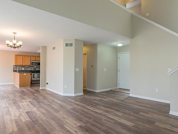 3rd image of 29719 Monterey Cir #1