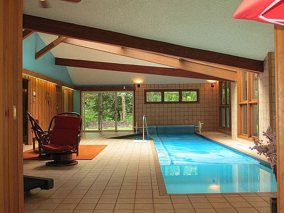 Pool Cover in Solarium