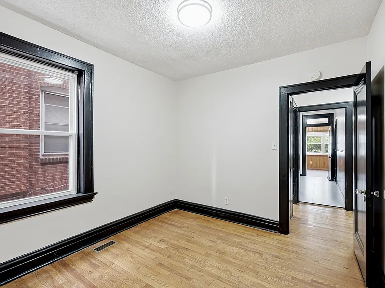 5055 Lindenwood Ave #1F — Photo 12