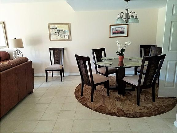 5th image of 300 Harbour Dr APT 205C