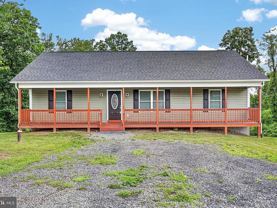 1st image of 643 Pine Ridge Dr