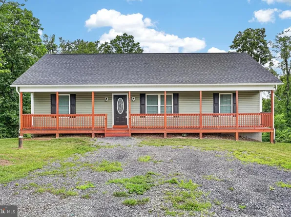 643 Pine Ridge Dr, Front Royal, VA 22630