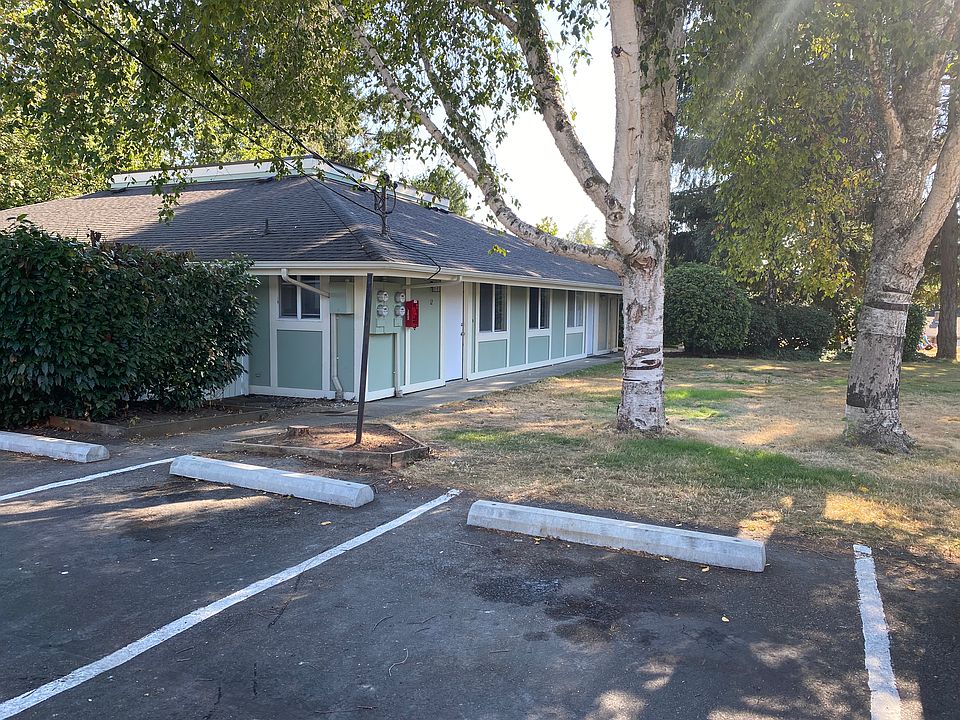 1st image of 2536 42nd Ave SE