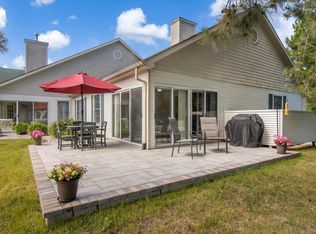 611 Meadowview Ln, Elk Rapids, MI 49629