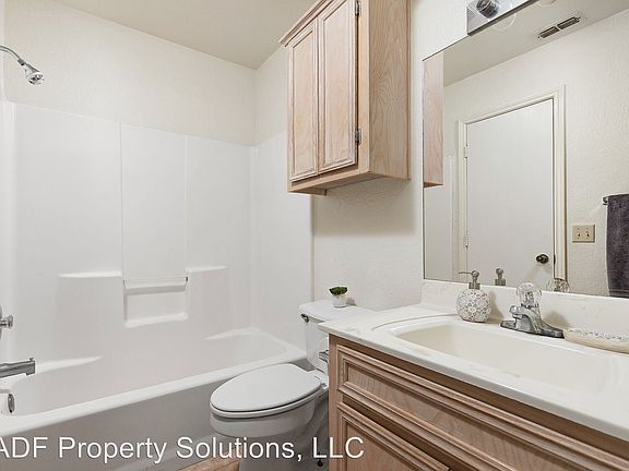4th image of 2406 Kimberly Ln APT 1