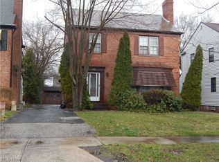 3698 Strandhill Rd, Shaker Heights, OH 44122