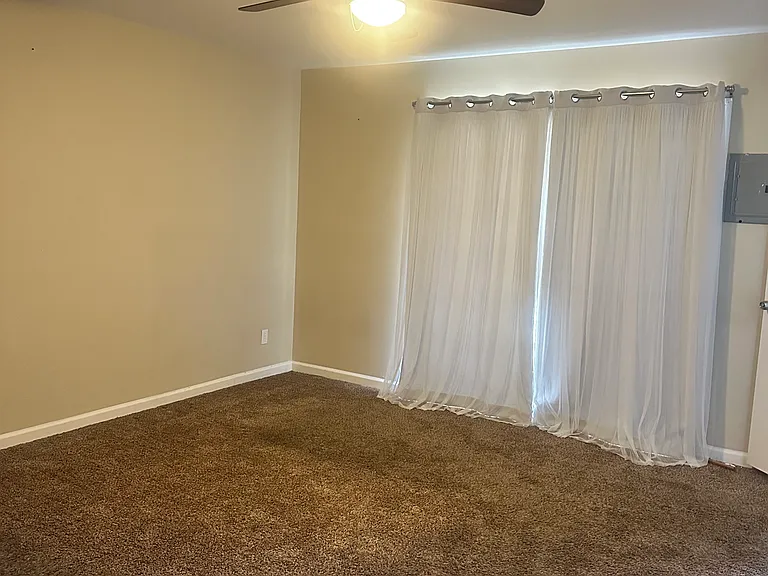 1000 Devore Ave — Photo 11