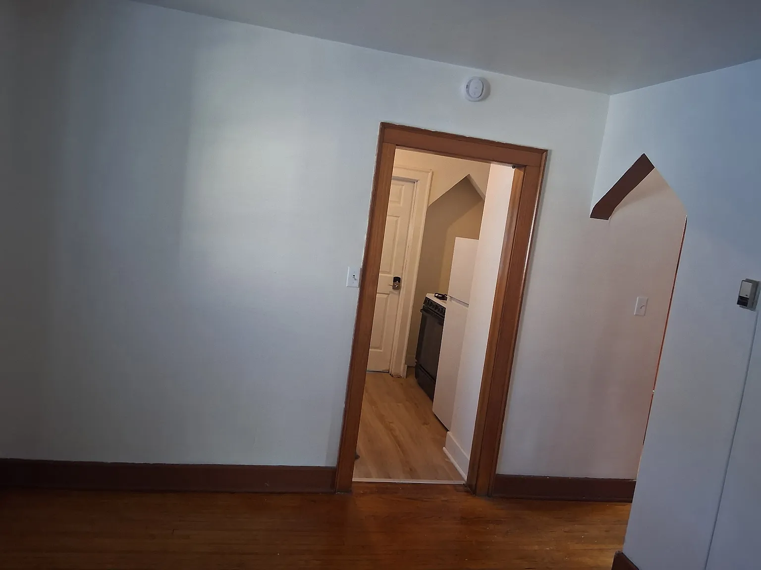 2 bed, $875 — Photo 2